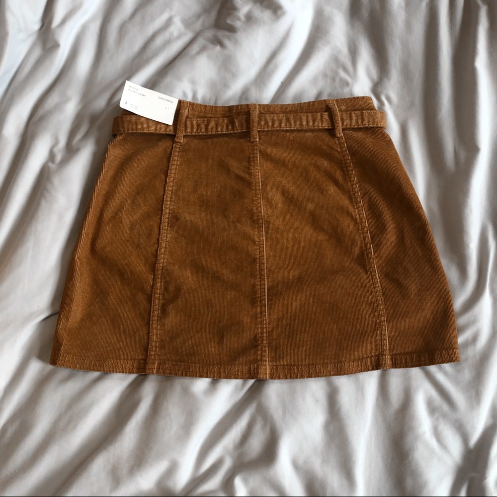 Hi-rise A line skirt - Picture 2 of 2